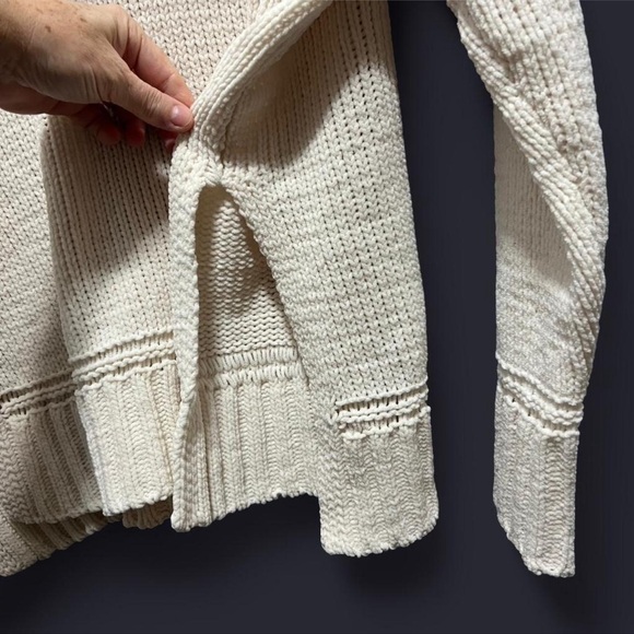 Aerie Cream Oversized Knit Turtleneck Sweater - Picture 5 of 6